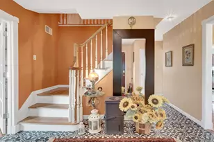 2 Fairhaven Dr, Wheatley Heights, NY 11798 - Photo 4