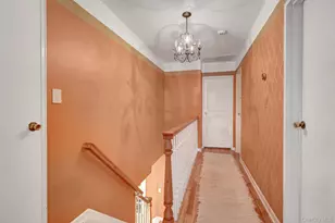 2 Fairhaven Dr, Wheatley Heights, NY 11798 - Photo 22