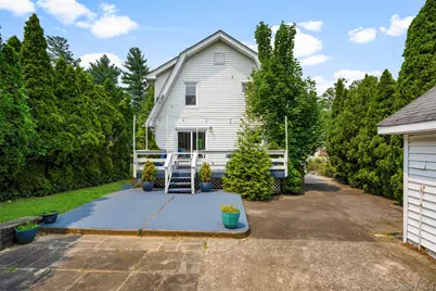 76 Chestnut Avenue, Pelham, NY 10803 - Photo 22