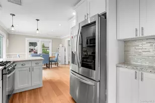 76 Chestnut Ave, Pelham, NY 10803 - Photo 12