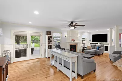 300 Private Road #8, Cutchogue, NY 11935 - Photo 16