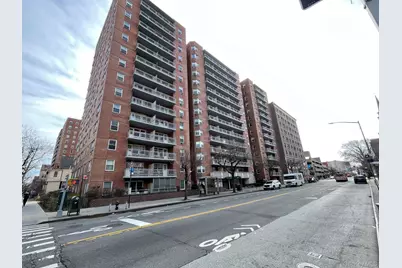 89-15 Parsons Boulevard #7D, Jamaica, NY 11432 - Photo 2