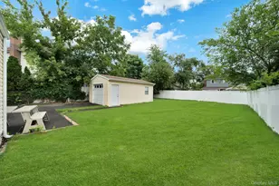 258 Fairview Blvd, Hempstead, NY 11550 - Photo 26