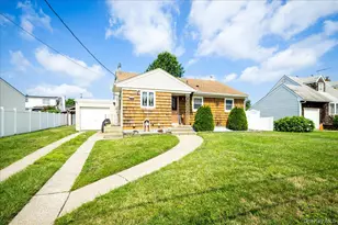 17 Joludow Dr, Massapequa Park, NY 11762 - Photo 2