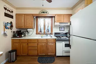 17 Joludow Dr, Massapequa Park, NY 11762 - Photo 12