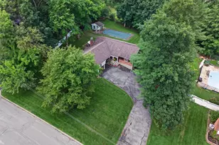 25 Lucky Ln, Washingtonville, NY 10992 - Photo 2