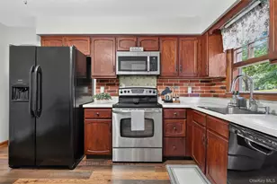 25 Lucky Ln, Washingtonville, NY 10992 - Photo 10