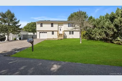 25 Marshall Street, Patchogue, NY 11772 - Photo 2