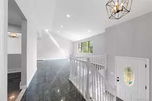 25 Marshall St, Patchogue, NY 11772 - Photo 6
