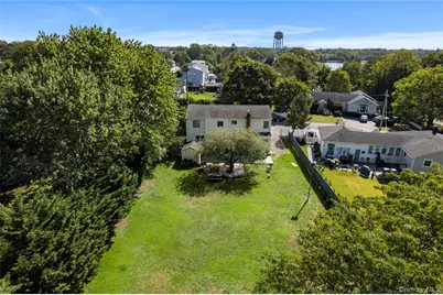 25 Marshall Street, Patchogue, NY 11772 - Photo 30