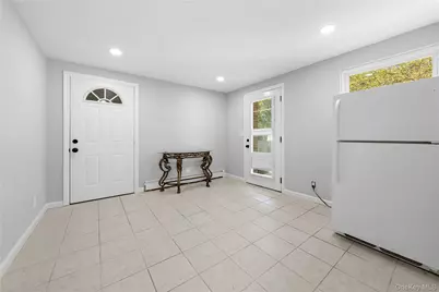 25 Marshall Street, Patchogue, NY 11772 - Photo 24