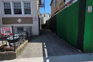 1018 Ocean View Ave, Brooklyn, NY 11235 - Photo 4