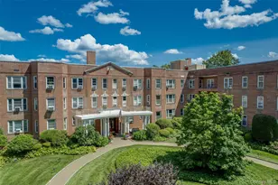 2 Overlook Rd, White Plains, NY 10605 - Photo 2