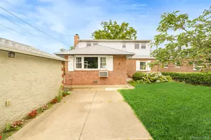 204 Center St, Williston Park, NY 11596 - Photo 4