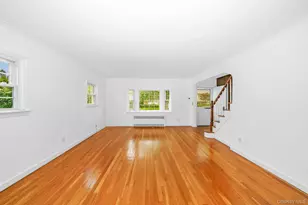 204 Center St, Williston Park, NY 11596 - Photo 8