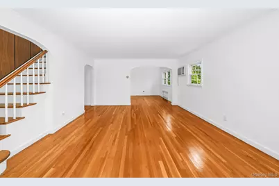 204 Center Street, Williston Park, NY 11596 - Photo 10