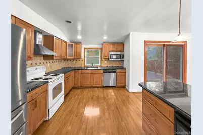 36 Clearview Drive, Wyandanch, NY 11798 - Photo 28