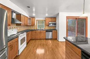 36 Clearview Dr, Wyandanch, NY 11798 - Photo 28