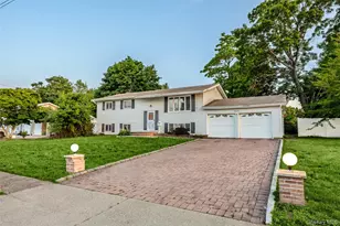 36 Clearview Dr, Wyandanch, NY 11798 - Photo 2