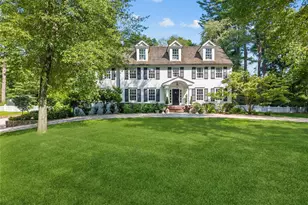 54 W Patent Rd, Bedford Hills, NY 10507 - Photo 2