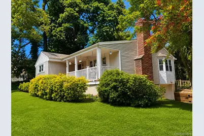 38 Hill Drive, Glen Head, NY 11545 - Photo 2