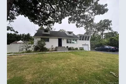 233 S 15th Street, Lindenhurst, NY 11757 - Photo 1