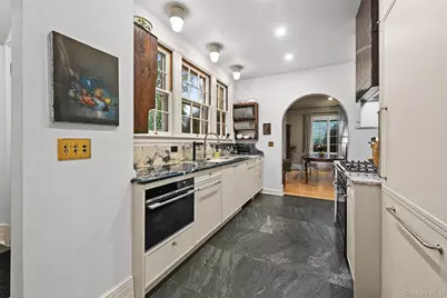 11 Maple Avenue, Larchmont, NY 10538 - Photo 20