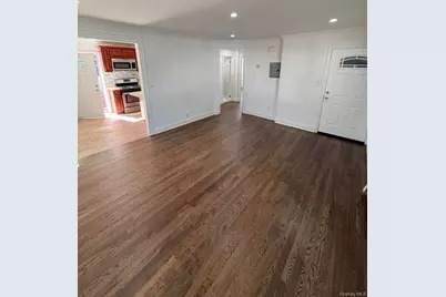 134 Scranton Avenue, Lynbrook, NY 11563 - Photo 6