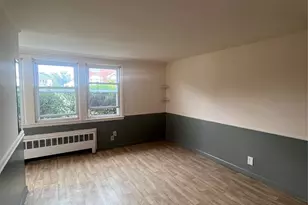 348 E Beech St, Long Beach, NY 11561 - Photo 2