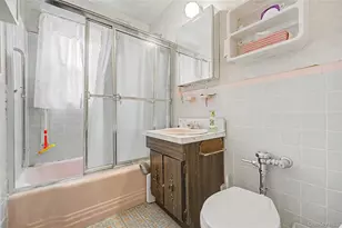 80-07 250th St, Bellerose, NY 11426 - Photo 30