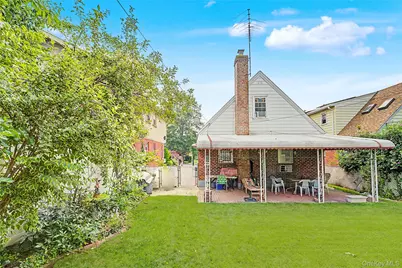 8007 250th Street, Bellerose, NY 11426 - Photo 34