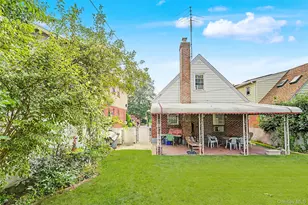 80-07 250th St, Bellerose, NY 11426 - Photo 34