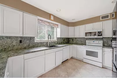 62 Tallmadge Trail, Miller Place, NY 11764 - Photo 14
