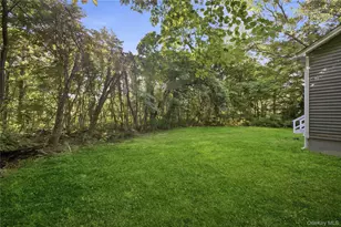 114 Wilson Ave, Medford, NY 11763 - Photo 8