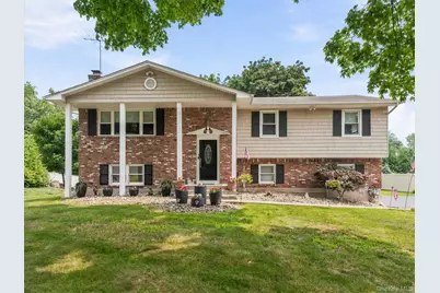 25 Preakness Lane, New City, NY 10956 - Photo 1