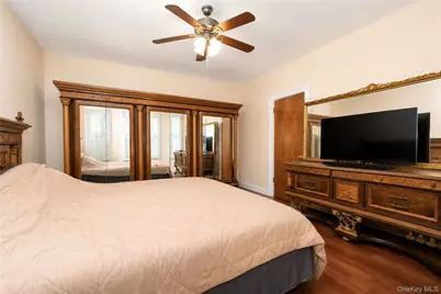 942 72nd Street, Brooklyn, NY 11228 - Photo 24