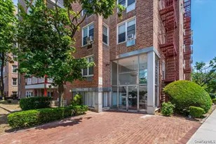 34-25 150th Pl, Flushing, NY 11354 - Photo 2