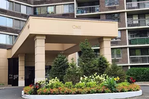 1 Bay Club Dr, Bayside, NY 11360 - Photo 14
