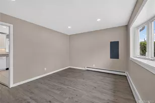 33 Parkway Blvd, Wyandanch, NY 11798 - Photo 8