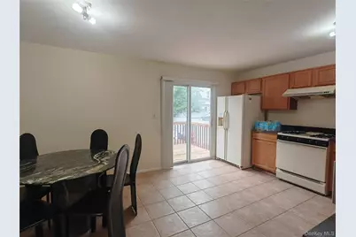 558 Eltingville Boulevard, New York, NY 10312 - Photo 6