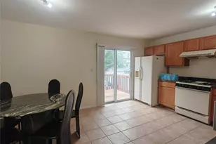 558 Eltingville Blvd, New York, NY 10312 - Photo 6