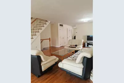 558 Eltingville Boulevard, New York, NY 10312 - Photo 4