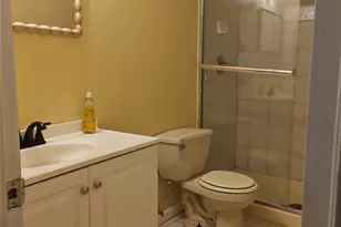 558 Eltingville Blvd, New York, NY 10312 - Photo 20