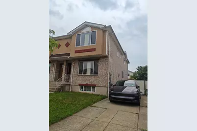 558 Eltingville Boulevard, New York, NY 10312 - Photo 1