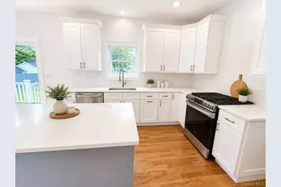7 Edgewater Drive, Mastic Beach, NY 11951 - Photo 18