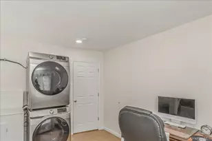 22 Homan Blvd, Hempstead, NY 11550 - Photo 22