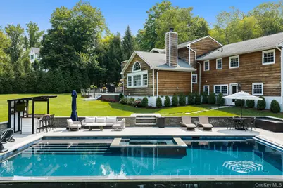 8 Seymour Place W, Armonk, NY 10504 - Photo 1