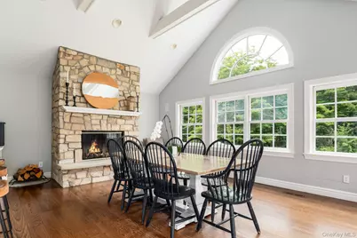 8 Seymour Place W, Armonk, NY 10504 - Photo 20