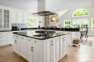8 Seymour Pl W, Armonk, NY 10504 - Photo 18
