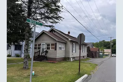 109 Lake Avenue, Middletown, NY 10940 - Photo 1